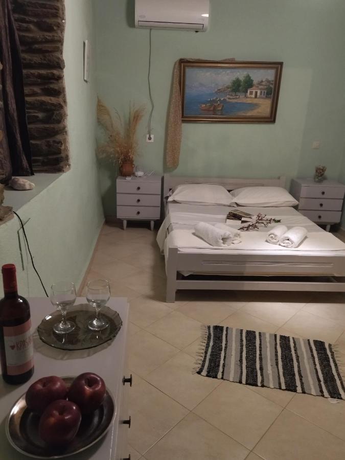 Summer Sunrise Andros Apartment ภายนอก รูปภาพ