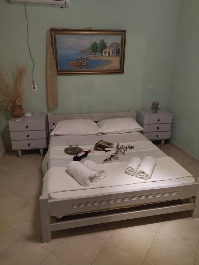 Summer Sunrise Andros Apartment ภายนอก รูปภาพ